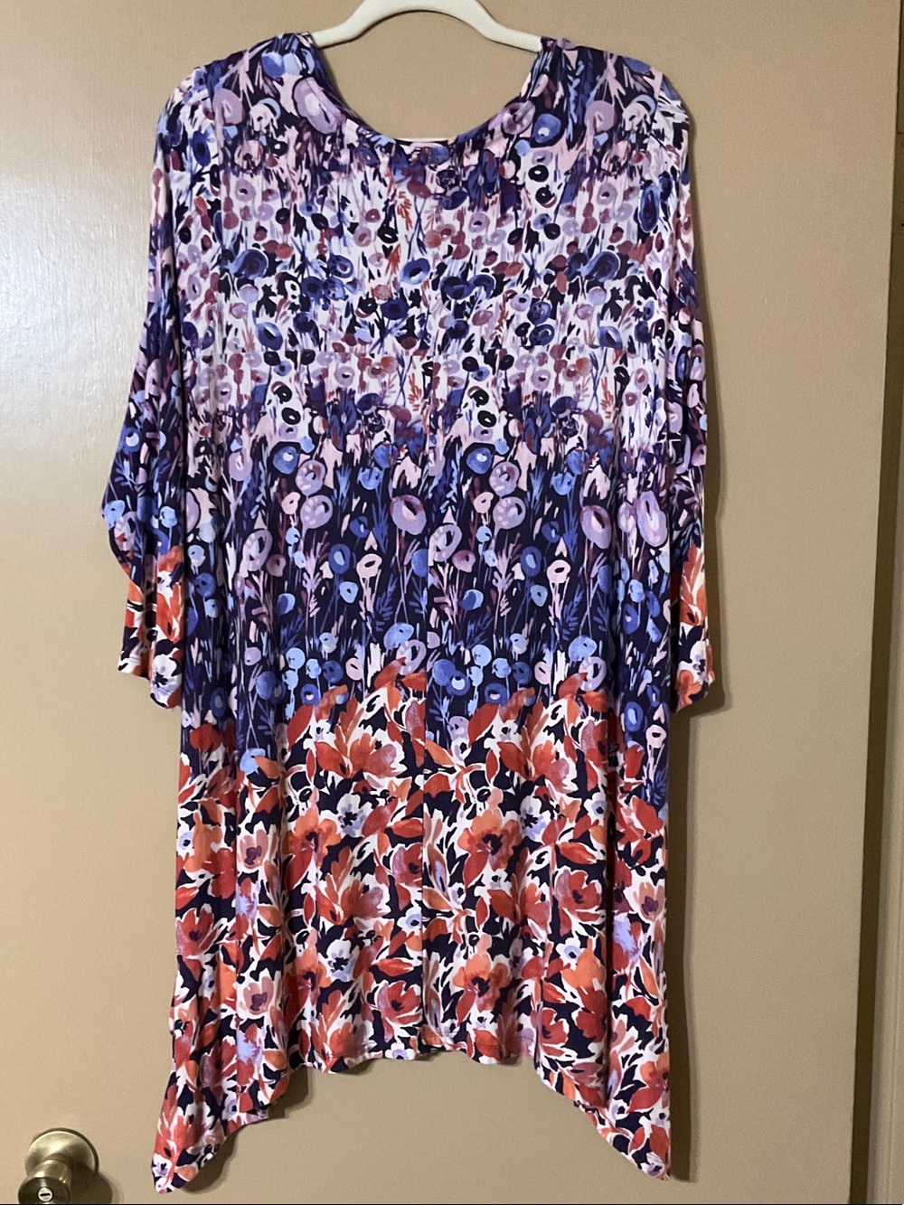 LOGO by Lori Goldstein Floral Asymmetrical Tunic - Picture 2 of 11